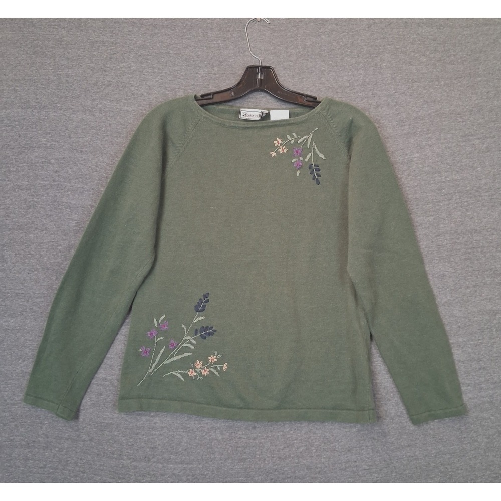 VTG Delores Bell Womens Sweater M Green Embroidered Floral Granny Cabin Cozy